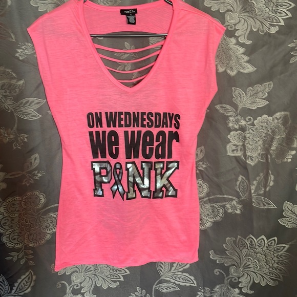 Rue21 Tops - Pink tang top, cancer awareness, size medium